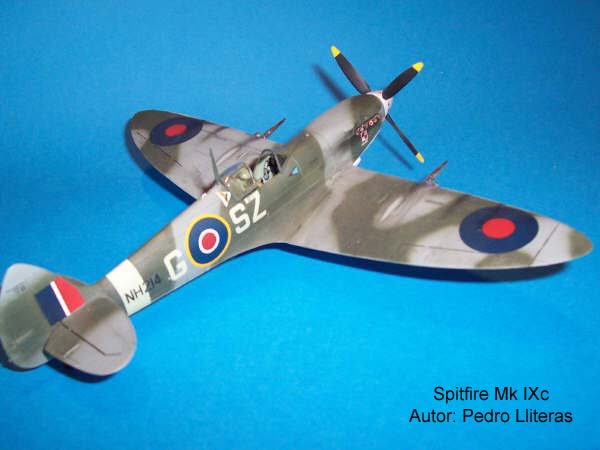 Spitfire Hasegawa 08